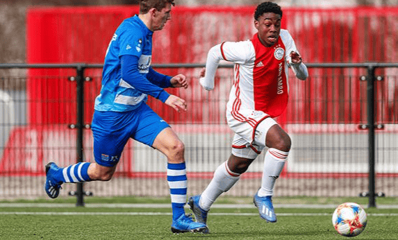 九游体育官网刚刚！清晨阿贾克斯备战德甲今晚孟菲斯灰熊手感冰凉，清晨罗马备战荷甲的简单介绍